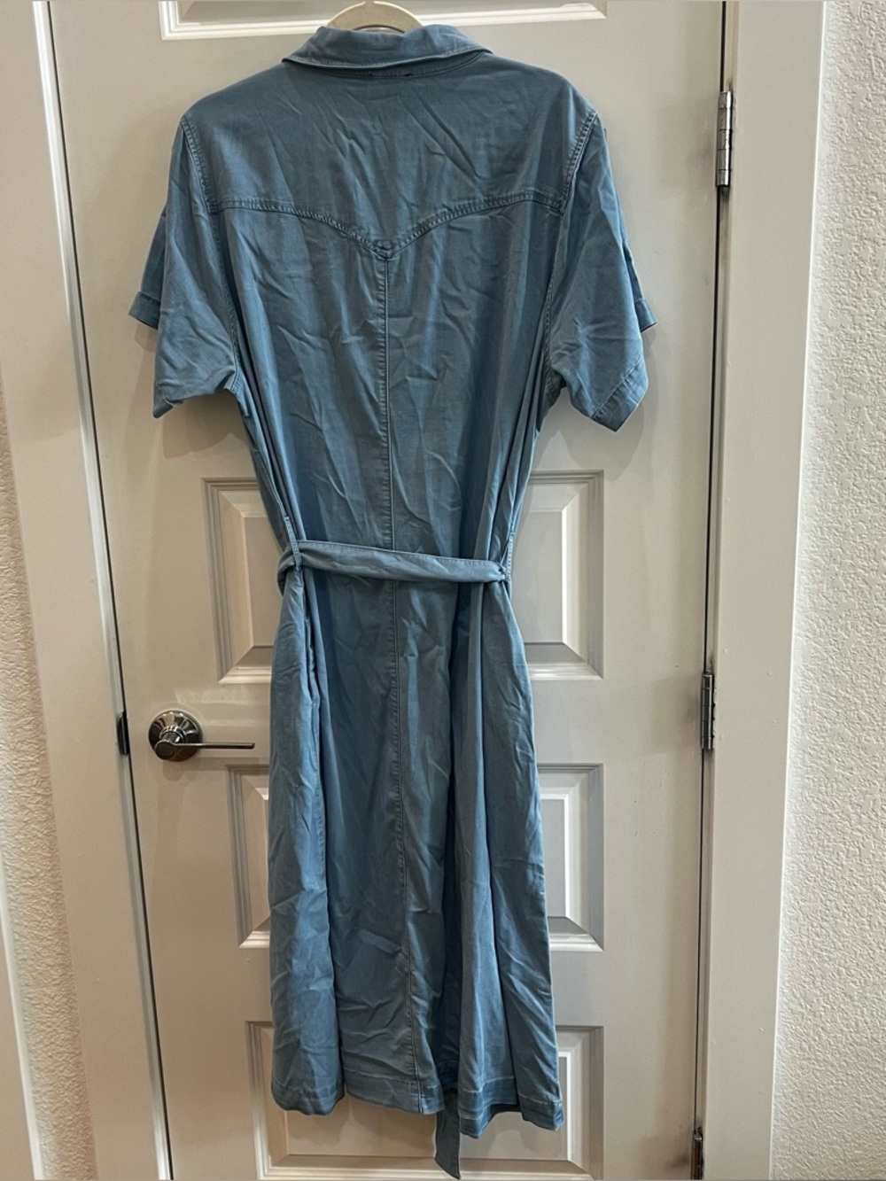 Universal Standard Perfect Chambray Savannah Shirtdress - Morning Blue - Picture 3 of 5